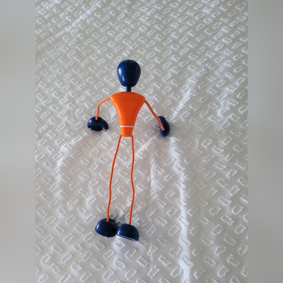 Dave & Buster's Winner 82 Toy 2016 - Picture 2 of 5